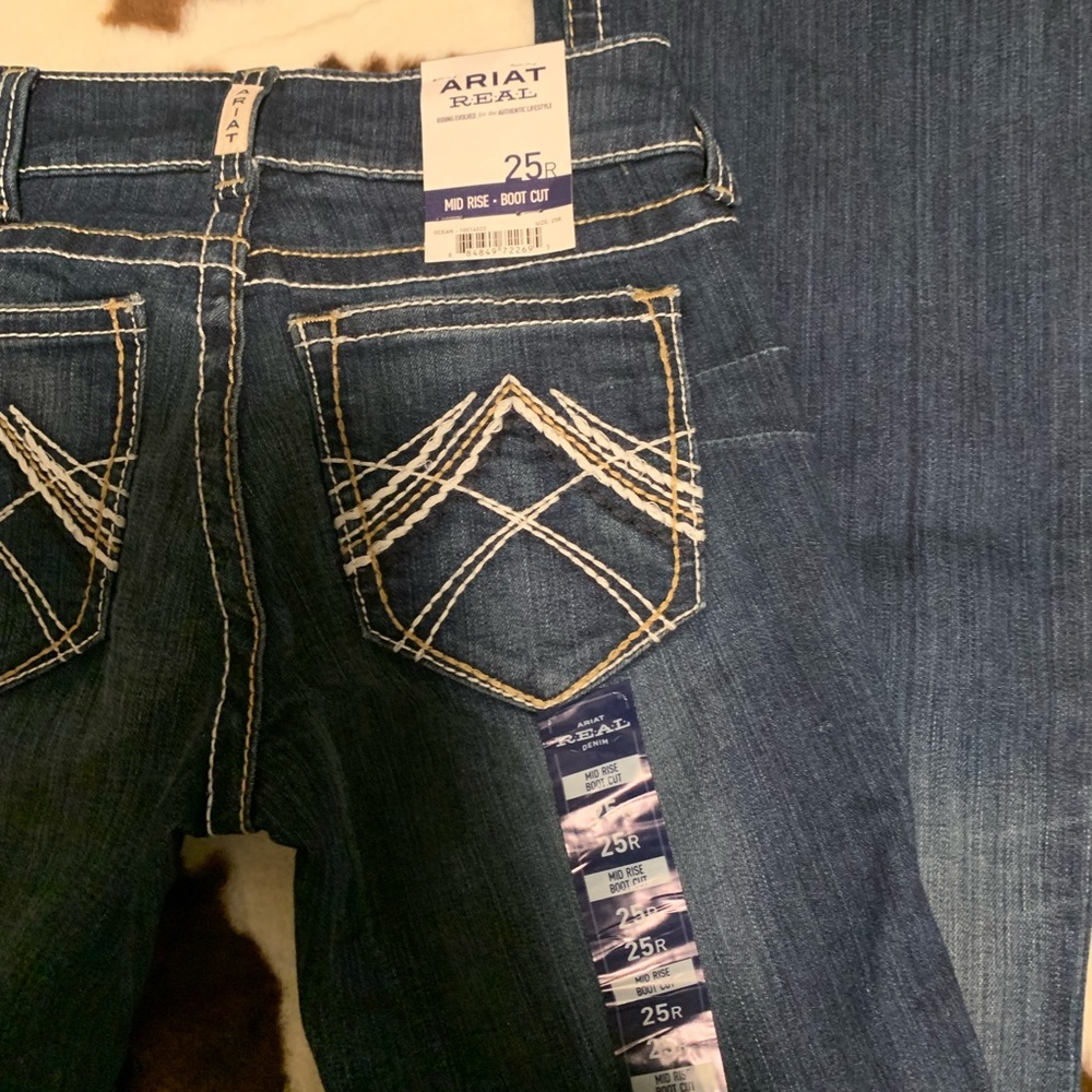 NWT Ariat Real Mid Rise bootcut jeans